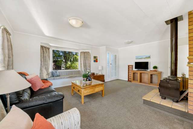 94 Hutchinsons Road Bucklands Beach_1