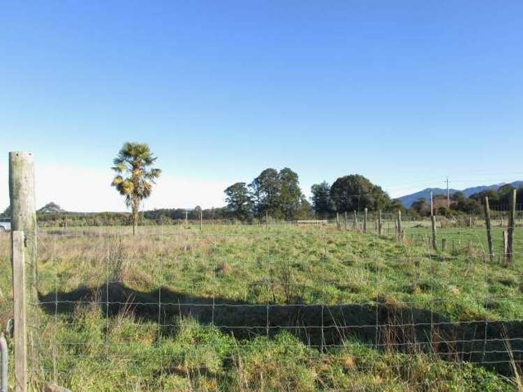 170 Thompsons Road Reefton_19