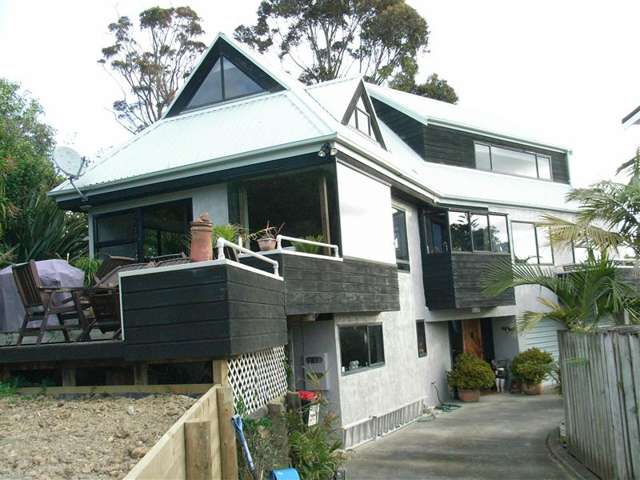 Manly - 3 Bedrooms plus study