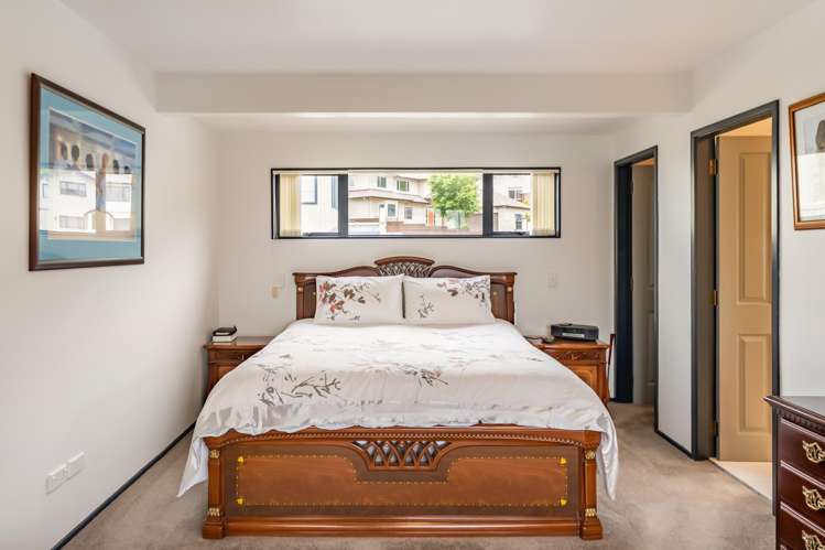 107 Redvers Drive Belmont_16