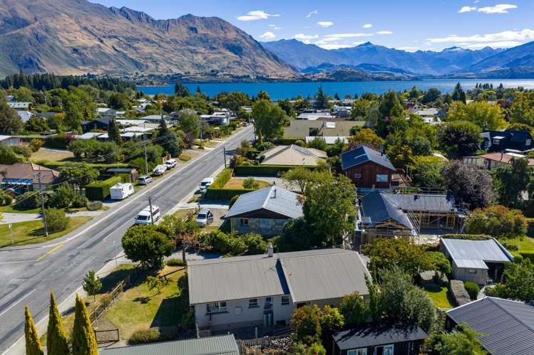 132 Aubrey Road Wanaka_19