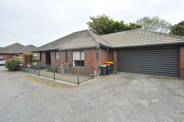 2/77 Mackworth Street Woolston_8