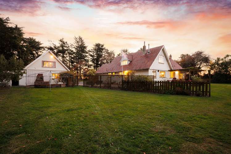768 Mount Stewart Halcombe Road Halcombe_44