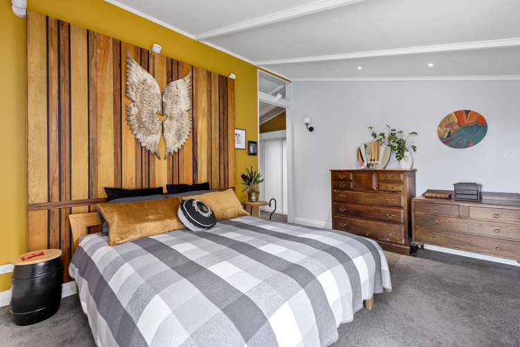 581 West Coast Road Oratia_13