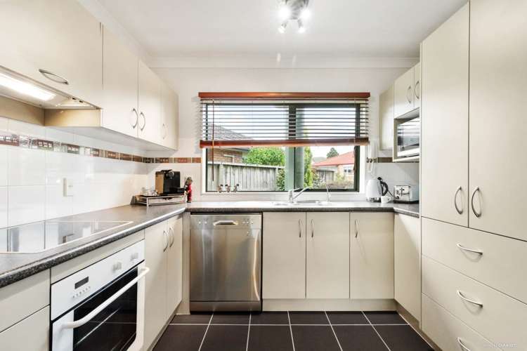 9 Tiel Lane Papakura_9