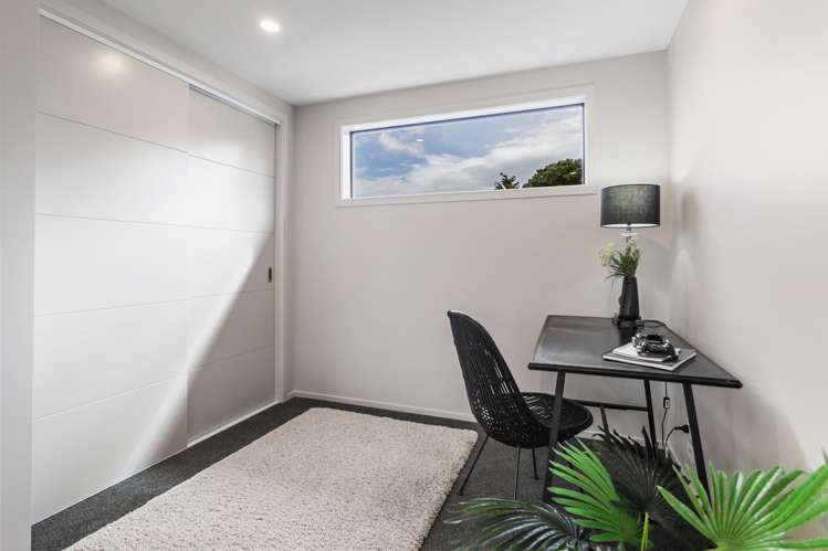 6 Roberts Avenue Belmont_15