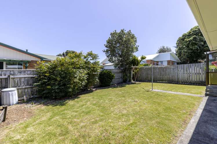 2/5A Tahurangi Place Spotswood_9