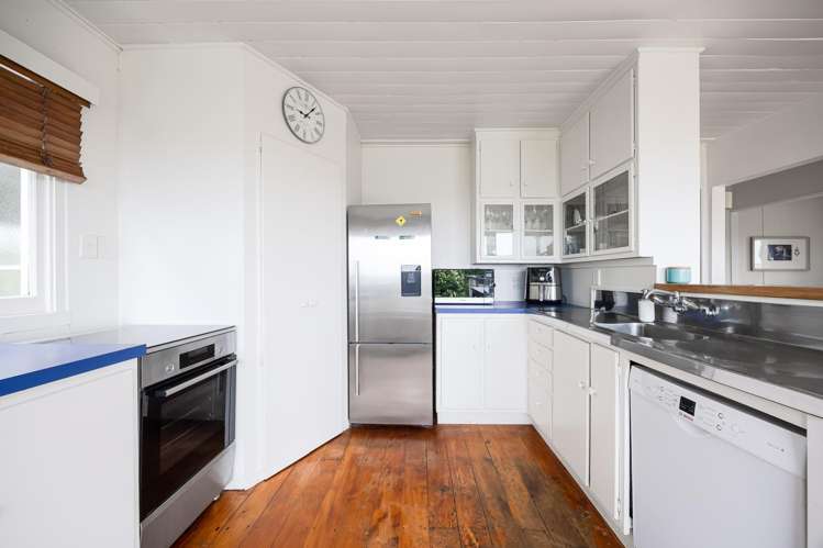 237 Beach Road Campbells Bay_15