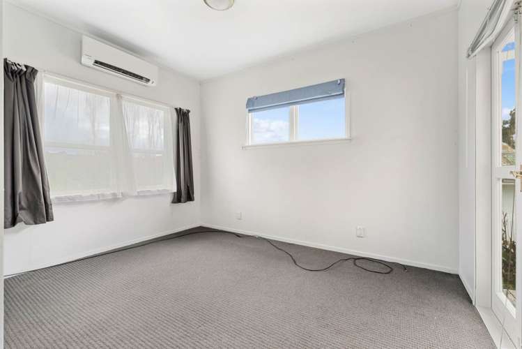 51 Whitford Park Road Whitford_21