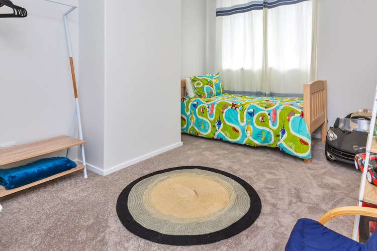 18 Finch Street One Tree Point_15