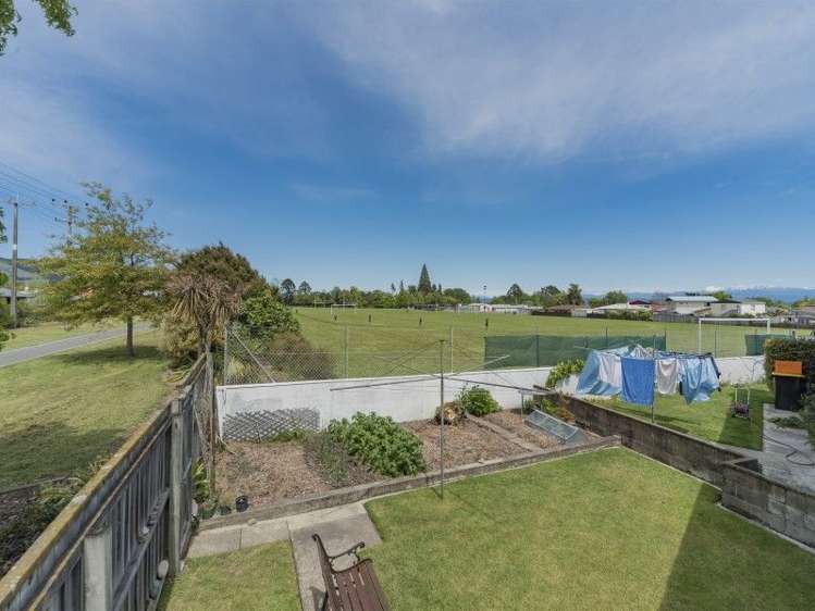 1/16 Cobham Crescent Stoke_15