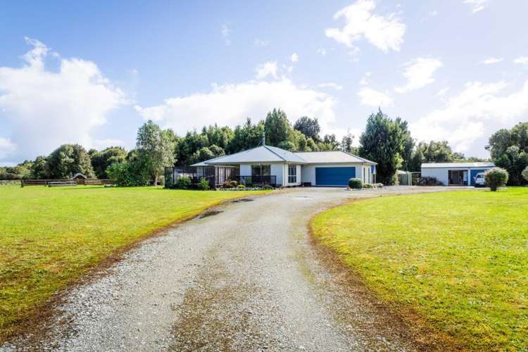 66 Mehrtens Road Hokitika_34
