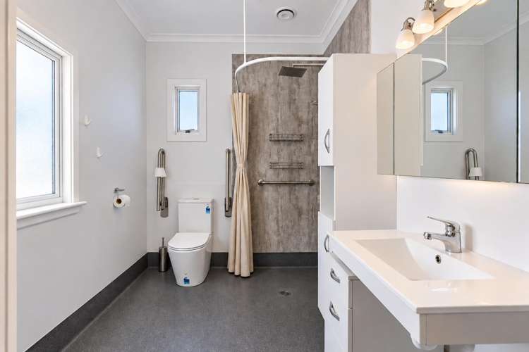 82 Glover Road Hawera_11