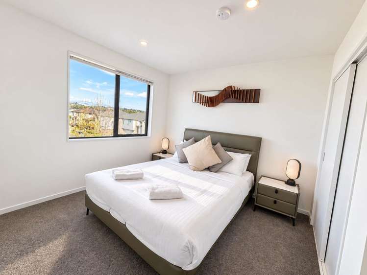 2 Papa Takaro Lane Flat Bush_8