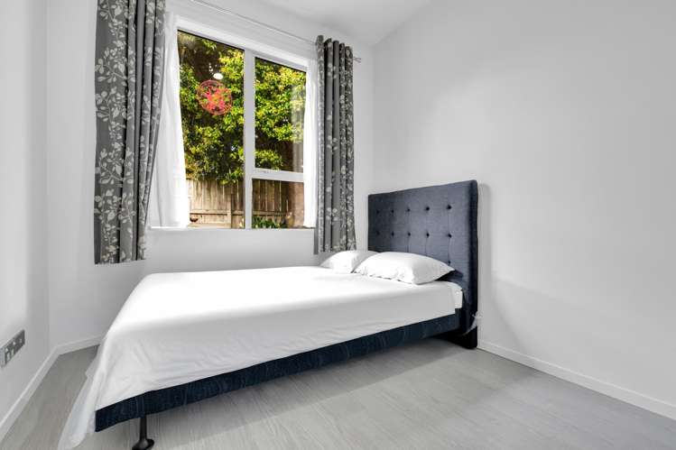 16 & 16A Mander Place Bucklands Beach_29