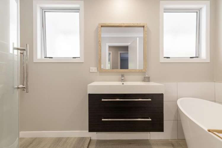 72 Ridgetop Way Oruanui_17