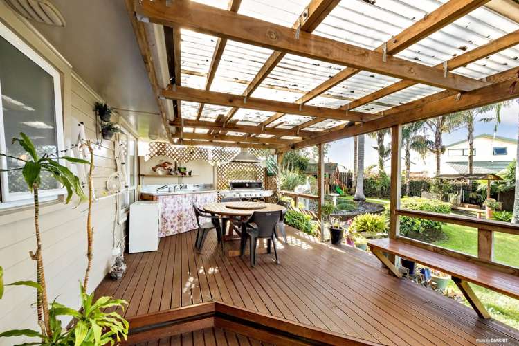 13 Gladfield Lane Te Atatu Peninsula_18