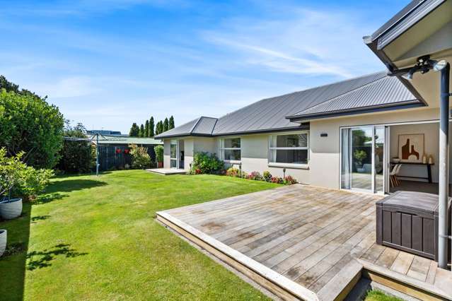 Ultimate Entertainer with Space to Spread