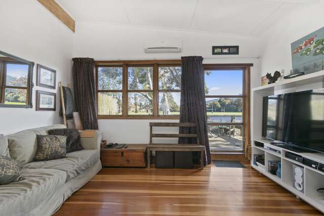 457 Fergusson Drive Trentham_2
