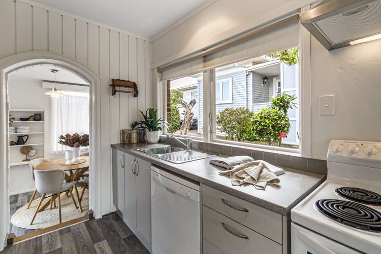 3/39 Lake Road Devonport_12