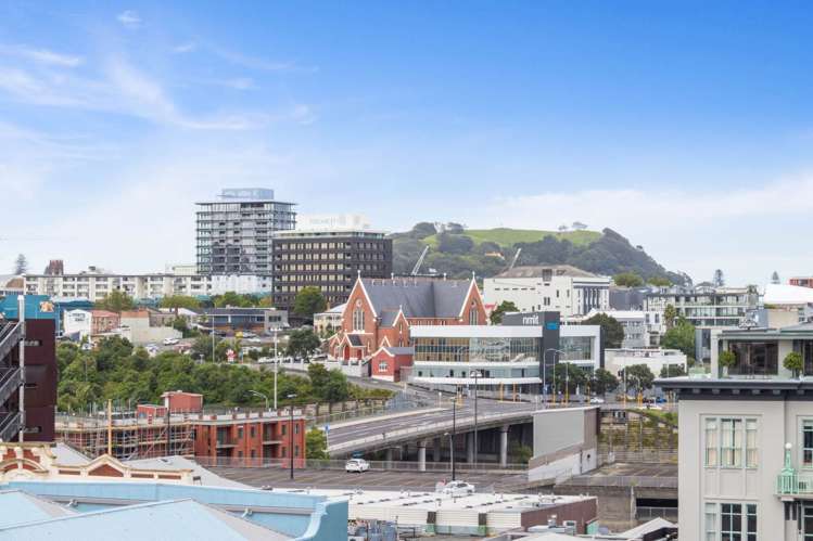 806/70 Pitt Street City Centre_16