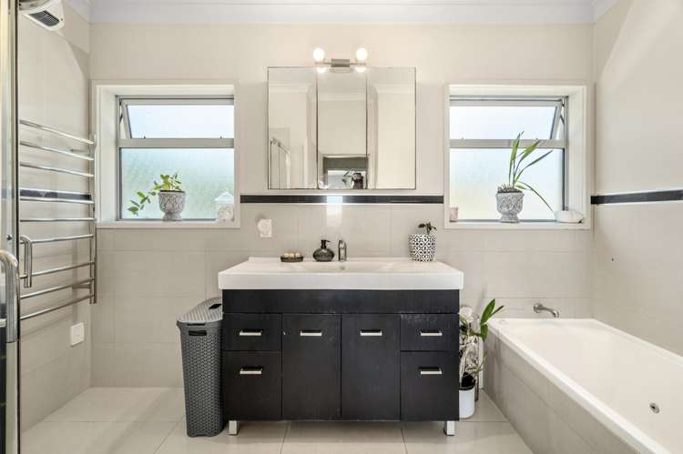 18 Exeter Place Tihiotonga_12