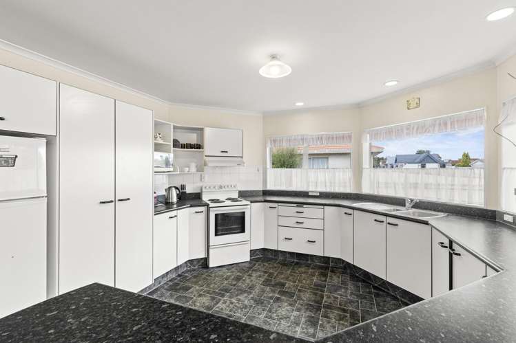 8 Kelsi Street Tawhero_4