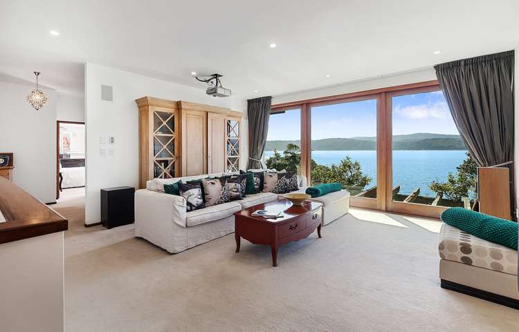 423 Karaka Bay Road Karaka Bays_11