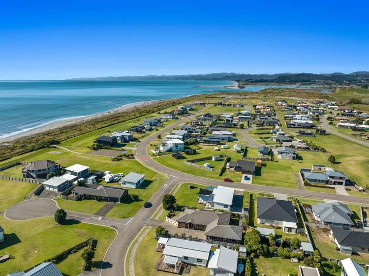 12 Muriwai Boulevard Waiotahi_32