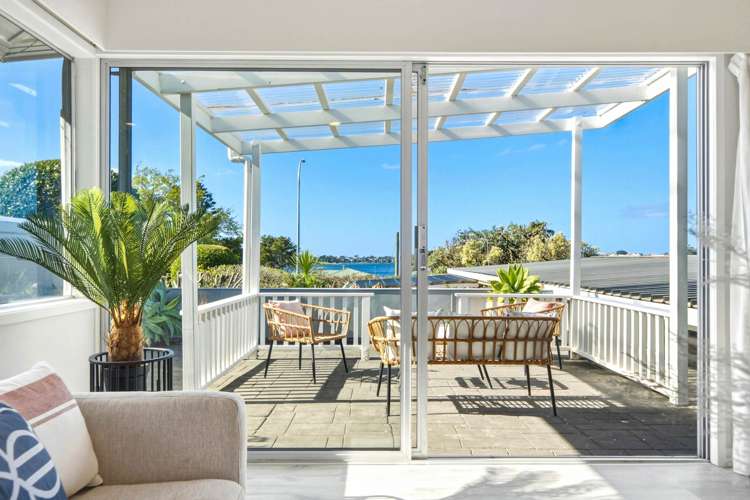 2/34 Lake View Road_3
