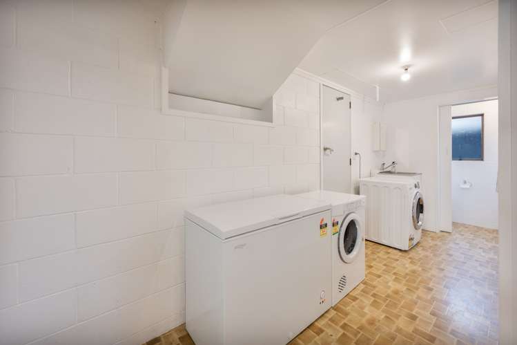 14 Konini Crescent Pirimai_9