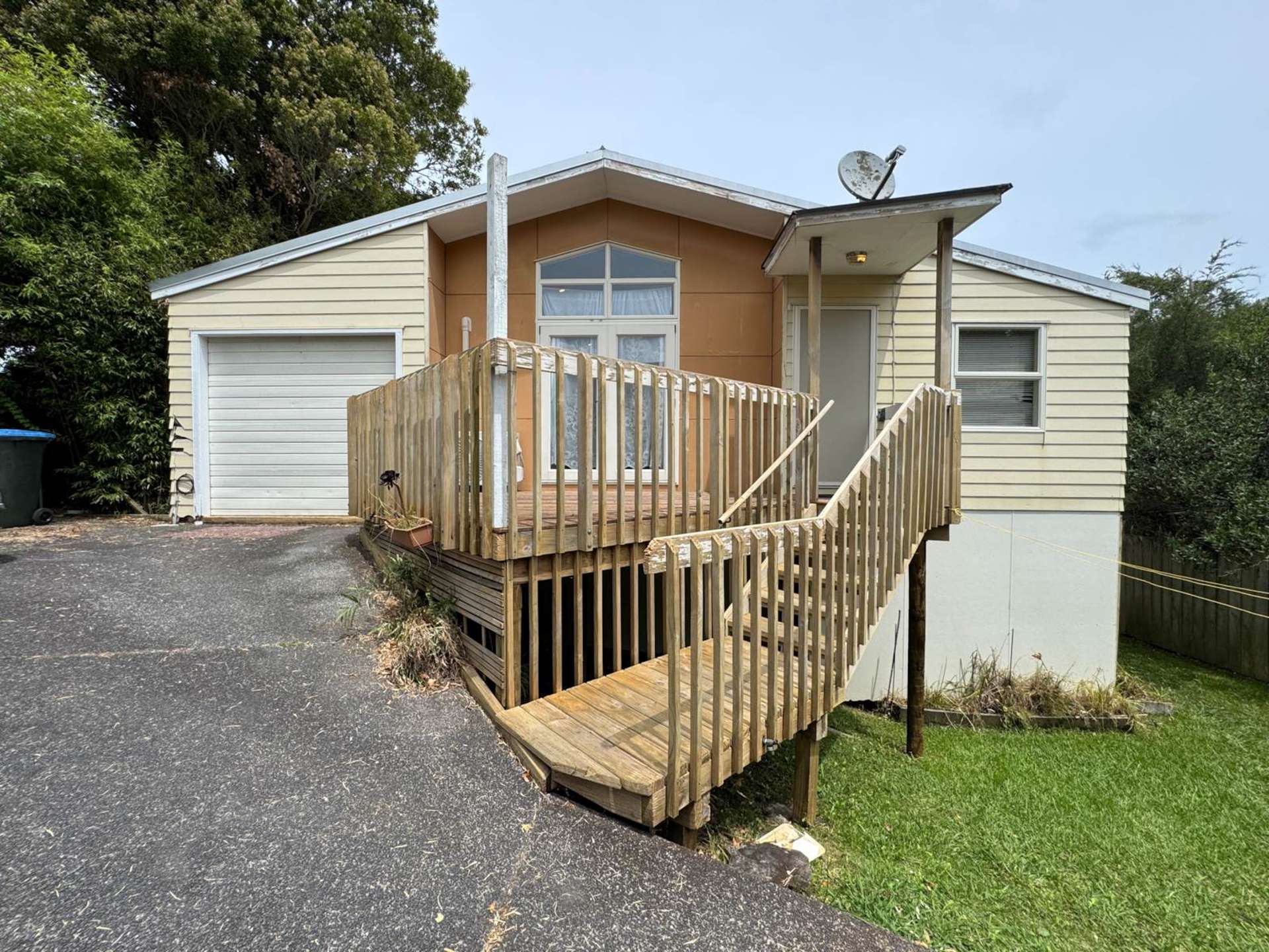 1054A Great North Road Pt Chevalier_0