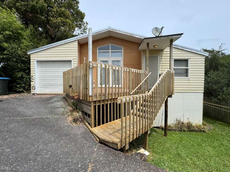 1054A Great North Road Pt Chevalier_0