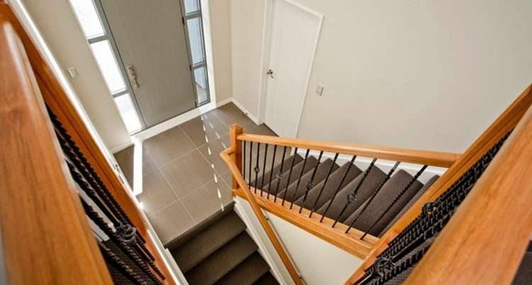 18 Bintulu Place Fairview Heights_16