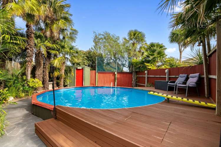 26 Dickens Street Stoke_15