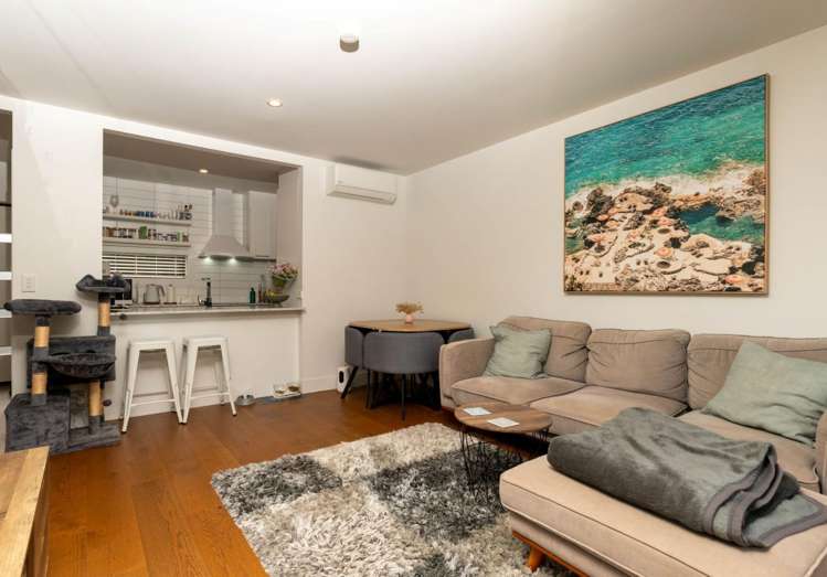 9/32c Ballarat Street 1660_1