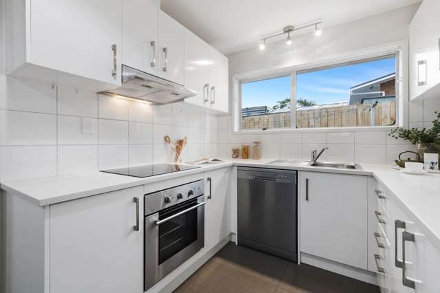 Unit 2/34 Ballater Place Highland Park_4