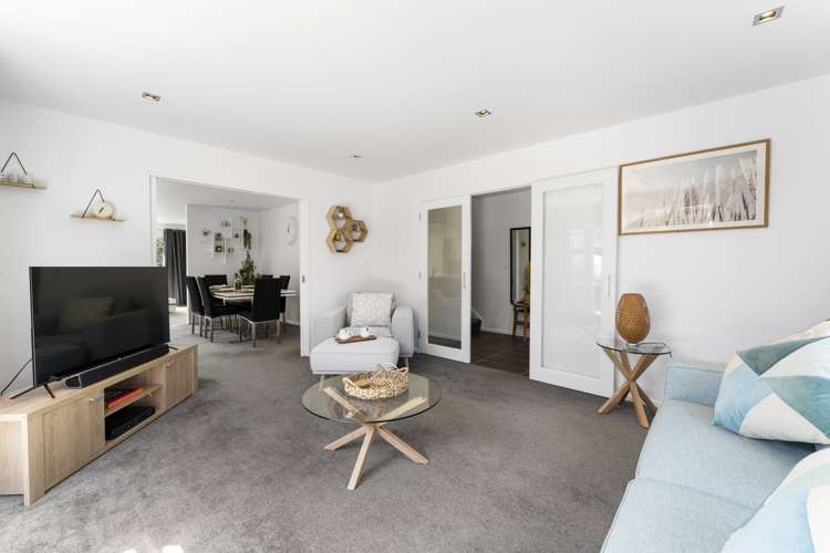 51 Te Puia Drive Aotea_12