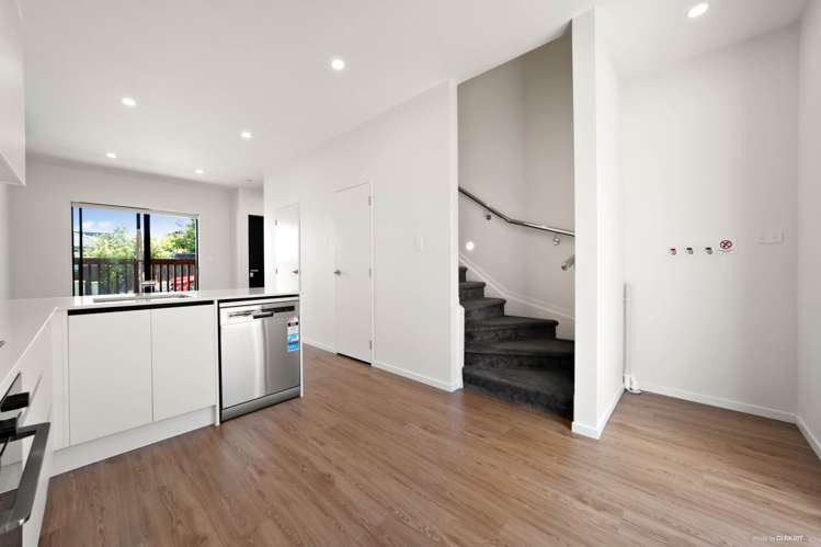 12d Woodhouse Place West Harbour_4