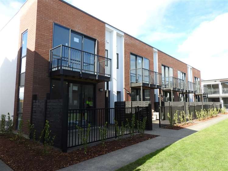 30/17 Bunyan Street Waltham_2