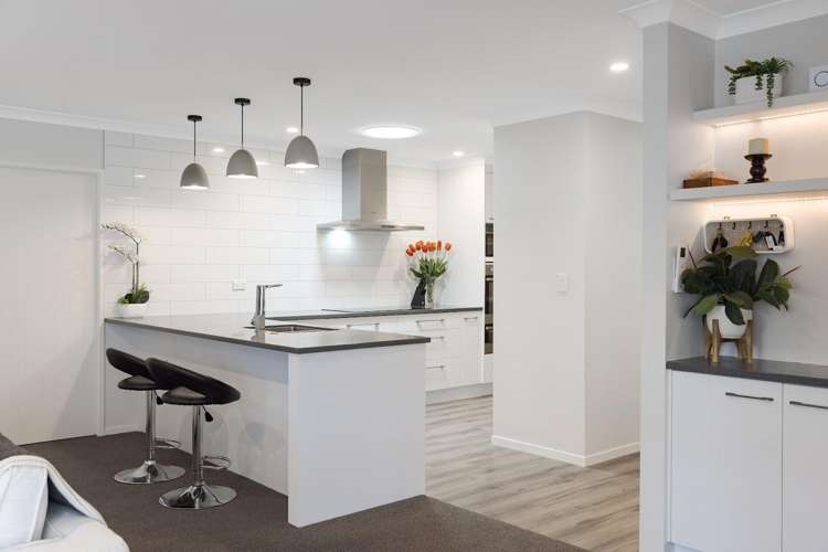 19 Puhirake Crescent Pyes Pa_7