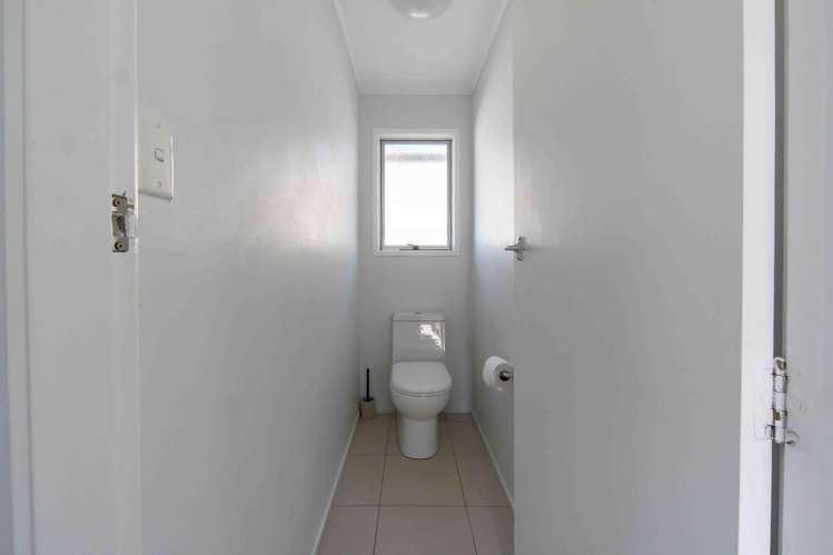 52 Karen Crescent Dinsdale_11