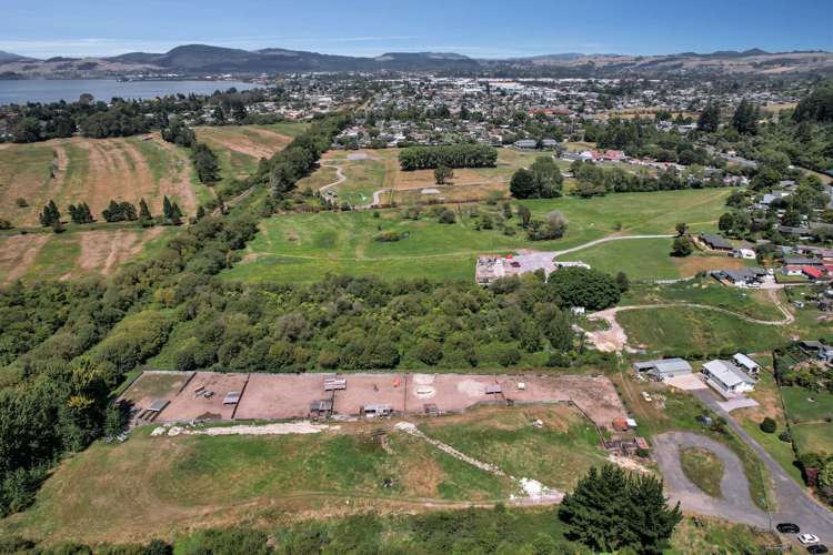 522 Ngongotaha Road Fairy Springs_18