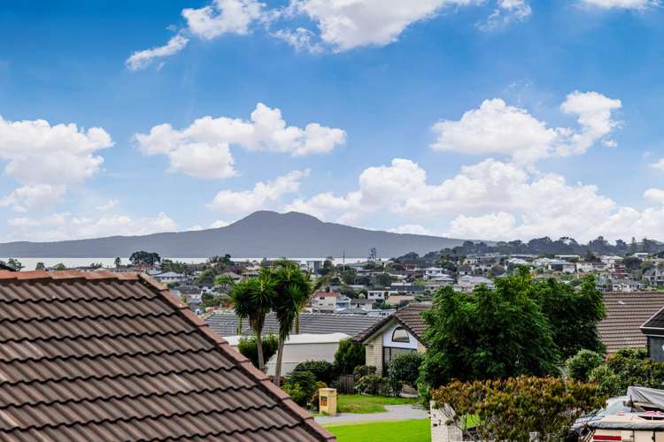 22 Gillard Place Eastern Beach_15