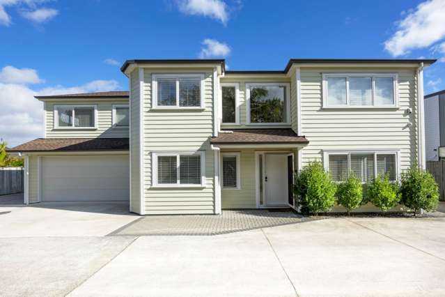 Must SELL! Must SEE! Luxury in the Golden Triangle