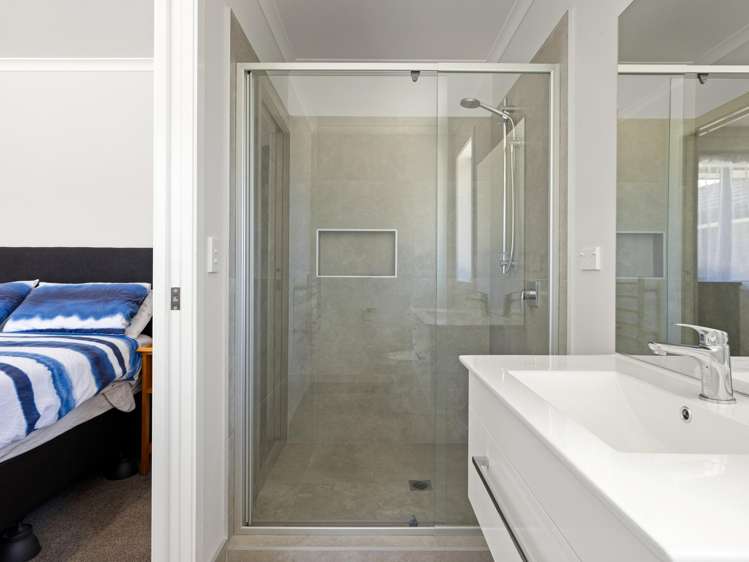 4/15 Dover Road Saint Andrews_8