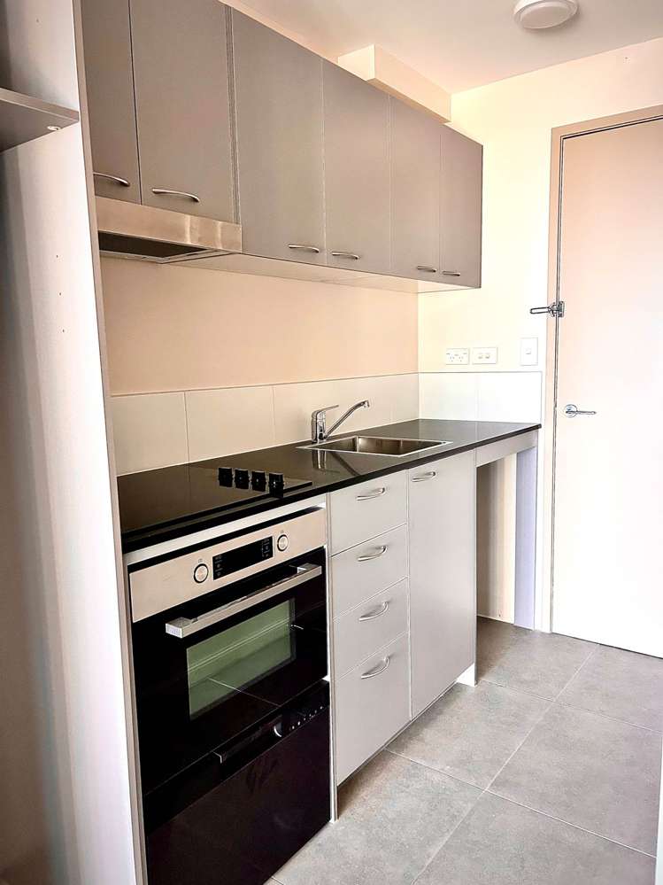 411/135 Hobson Street City Centre_9