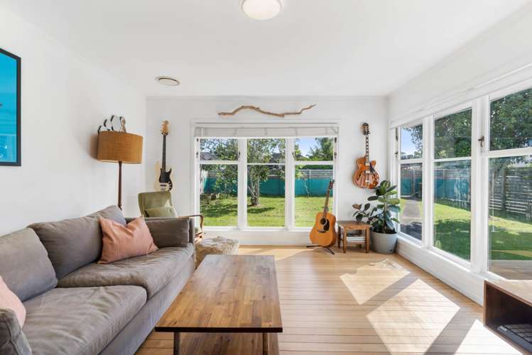 1/25 Kervil Avenue Te Atatu Peninsula_5