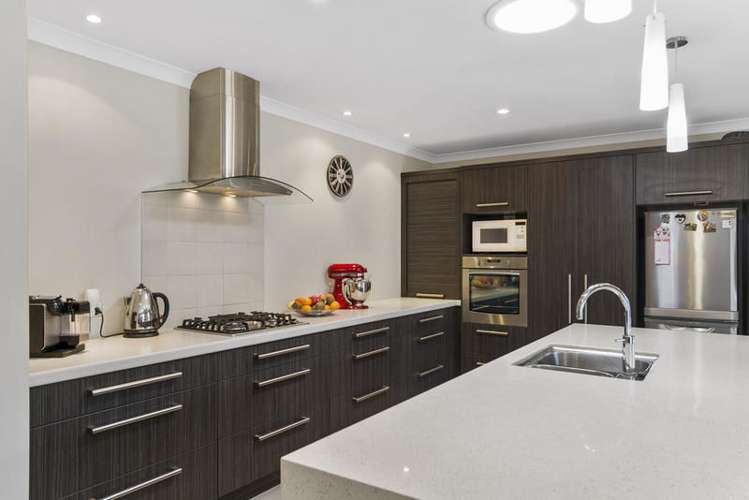 16 Contour Avenue Pyes Pa_9