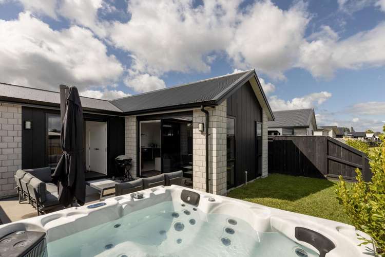 21 Tangaroa Place Poike_10